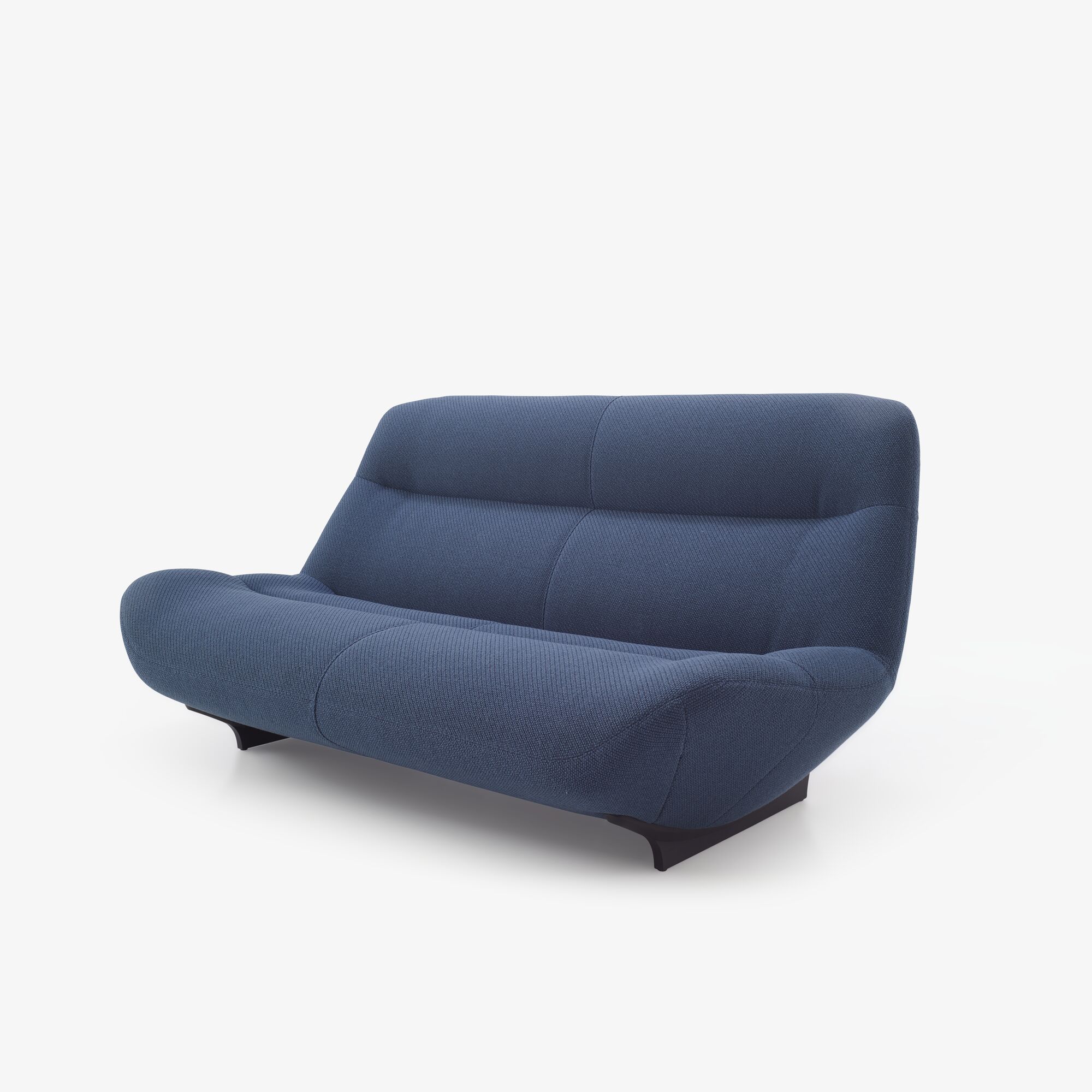 Image Medium sofa   3